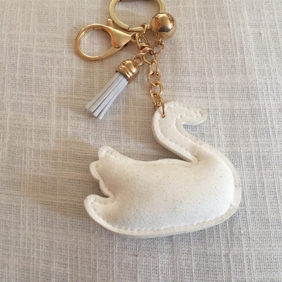 My swan lake rhinestone keychain new. - Picture 2 of 3